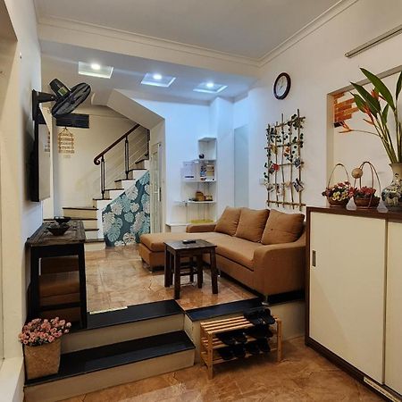 Top Location 3-4-5 Bedrooms House In Centre Of Ha Noi - Clean, Cozy And Private - The Tournesol Ханой Экстерьер фото